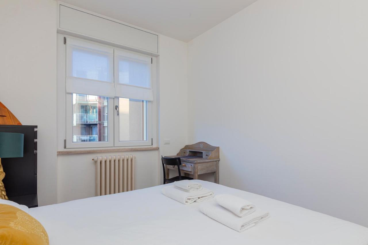 Luxury Apartment Near Navigli - Anemoni 5 Милан Экстерьер фото
