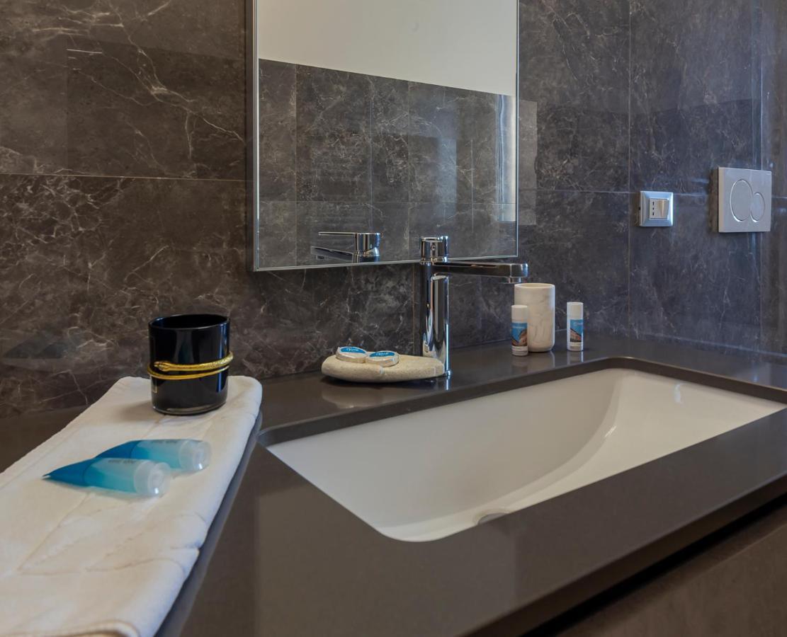 Luxury Apartment Near Navigli - Anemoni 5 Милан Экстерьер фото